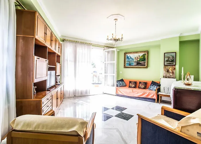 Apartment In Kalamaria